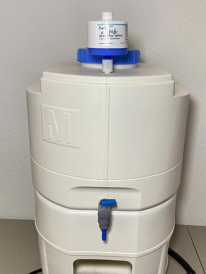 Used Millipore Water Reservoir Storage Tank 30L PE TANKPE030