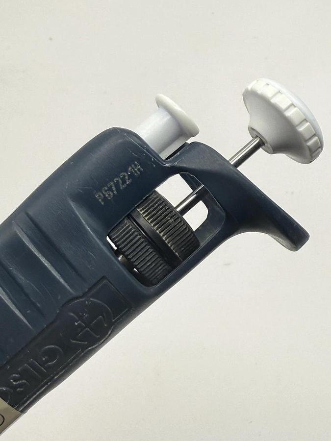 Used Gilson Pipetman Classic P10 Adjustable Single-Channel Pipette Pipet