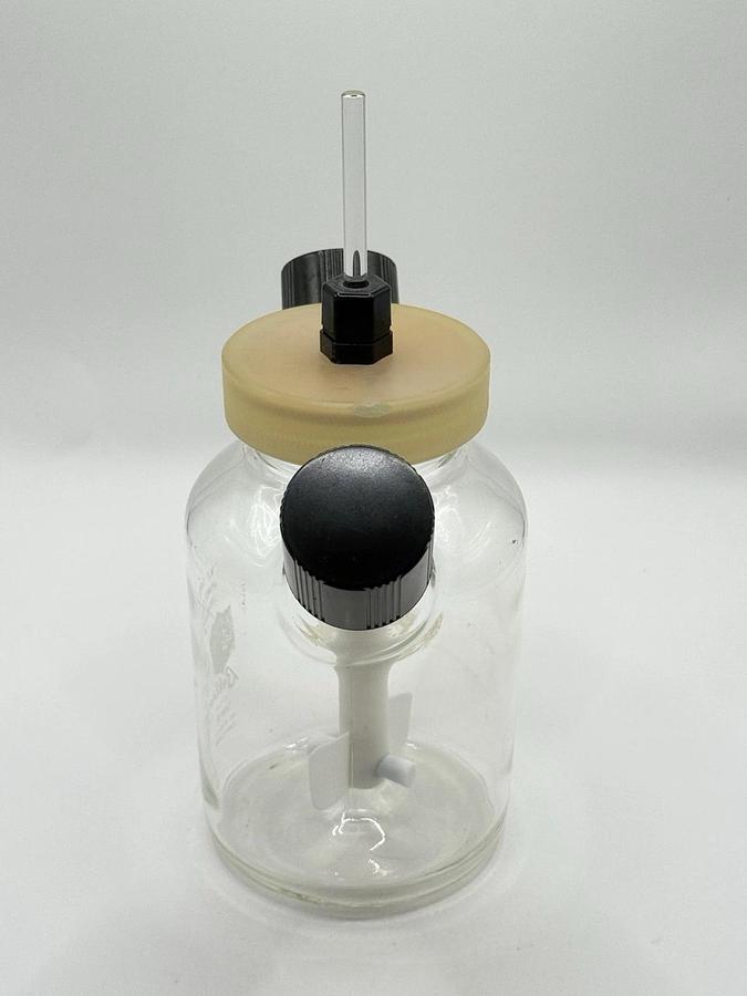 Used Bellco 500mL 3-Neck Pyrex Glass Spinner Flask with a magnetic spinner 1965-00500