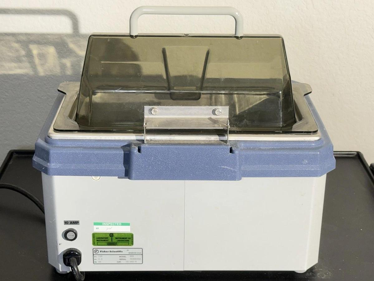 Used Fisher Scientific ISOTEMP 205 Digital Water Bath # 15-462-5 with lid