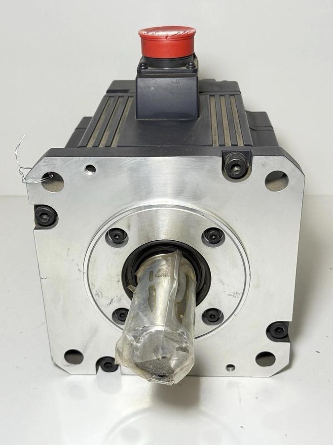 Mitsubishi HC-SFS353B AC Servo Motor – New Open Box – 3.5kW, 3000 RPM