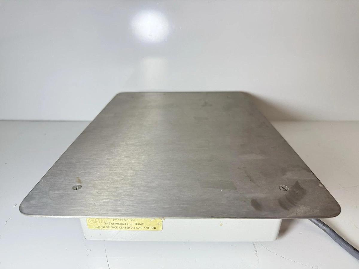 Used SRI SCIENTIFIC & RESEARCH INSTRUMENTS LTD. 50-1239 Vintage shaker mixer platform