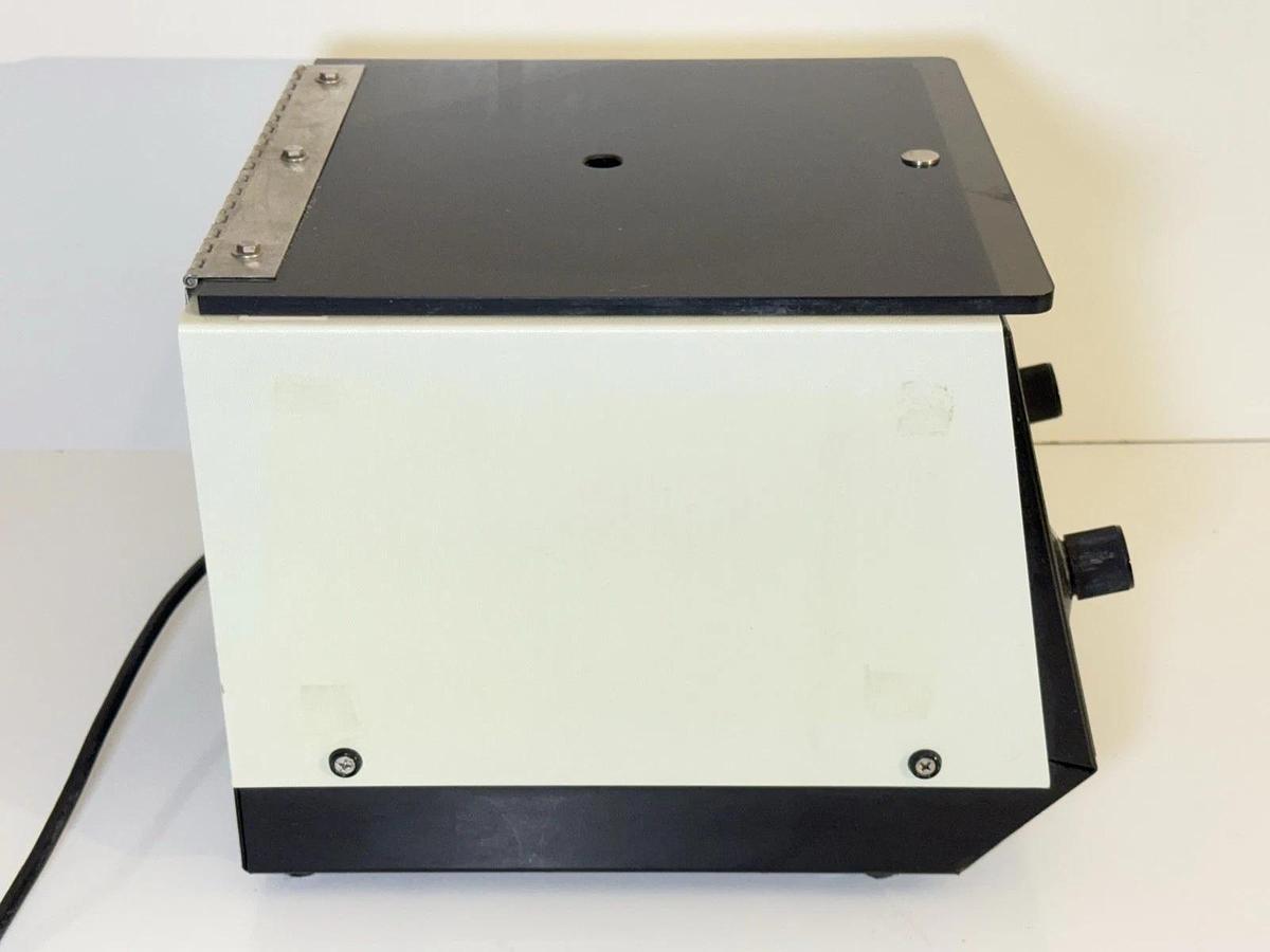 Used Fisher Scientific (CAT: 4-978-59A) Micro-Centrifuge Model 59A w/ Rotor