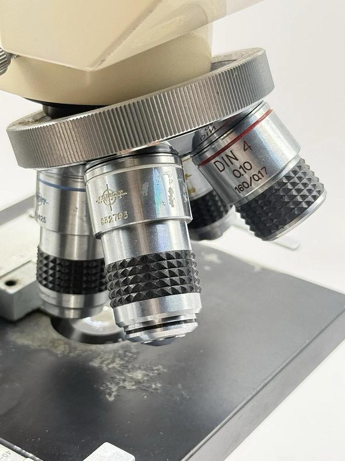 Used Swift M1000-D Series Medical Biological Binocular Microscope + 4 Objectives