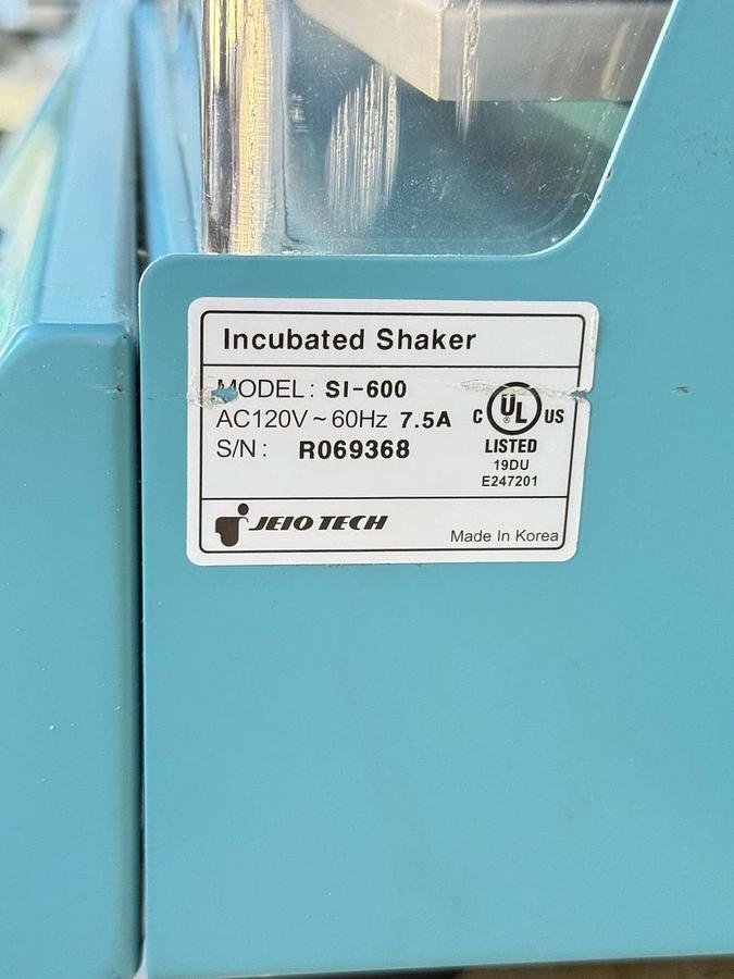 Used Jeio Tech Lab Companion SI-600 Laboratory Incubator Shaker