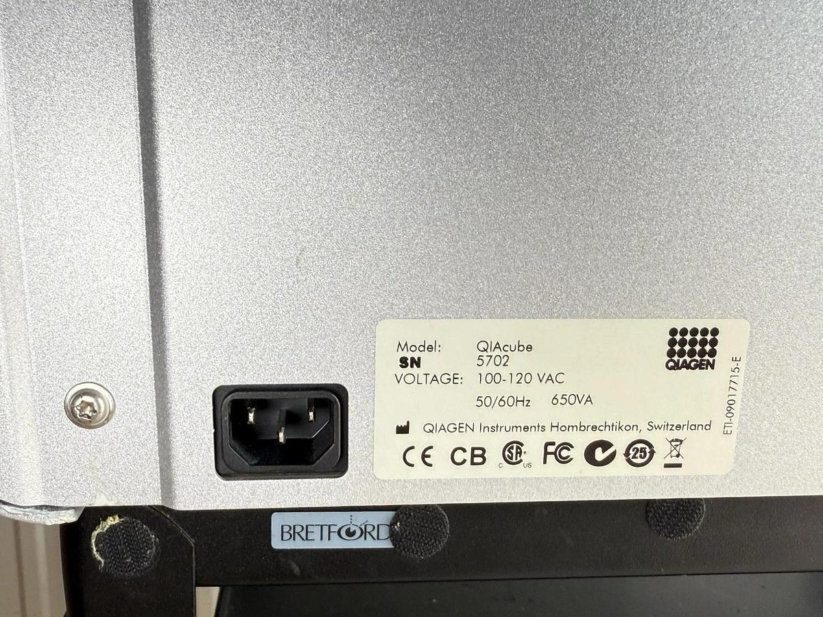 Used QIAGEN QIAcube Automated Nucleic Acid Purification and Extraction System + Dell