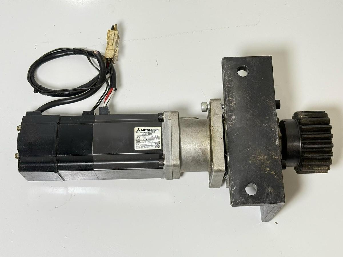 Used Mitsubishi Electric - HC-MFS43B AC Servo Motor + VRSF-S9C-400-T3 Able Reducer