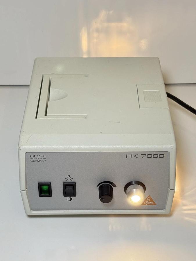 Used Heine Optotecnik GmbH & Co KG - F.O. Projector HK 7000