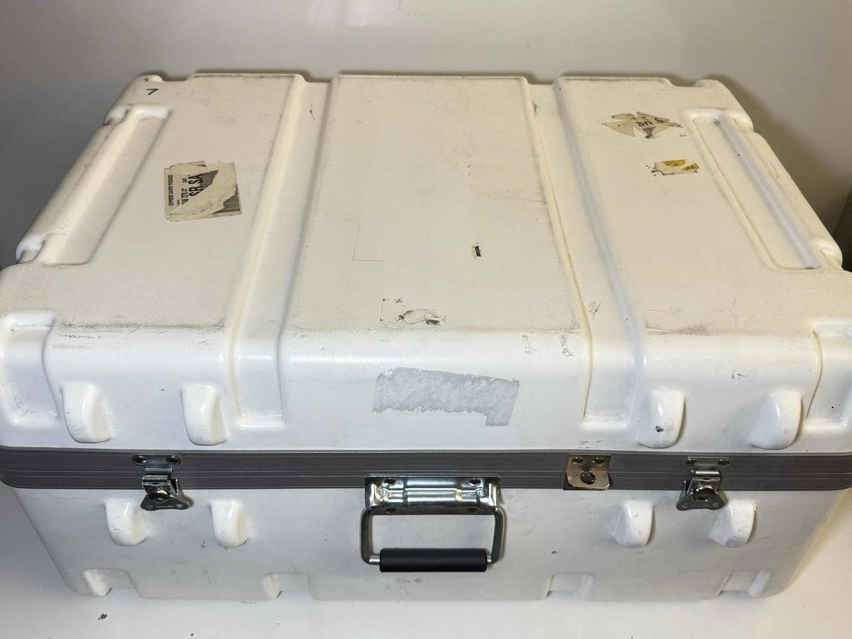 Used Parker Plastics Heavy Duty Shipping Container Hard Storage Case W/ Foam 27x20x13