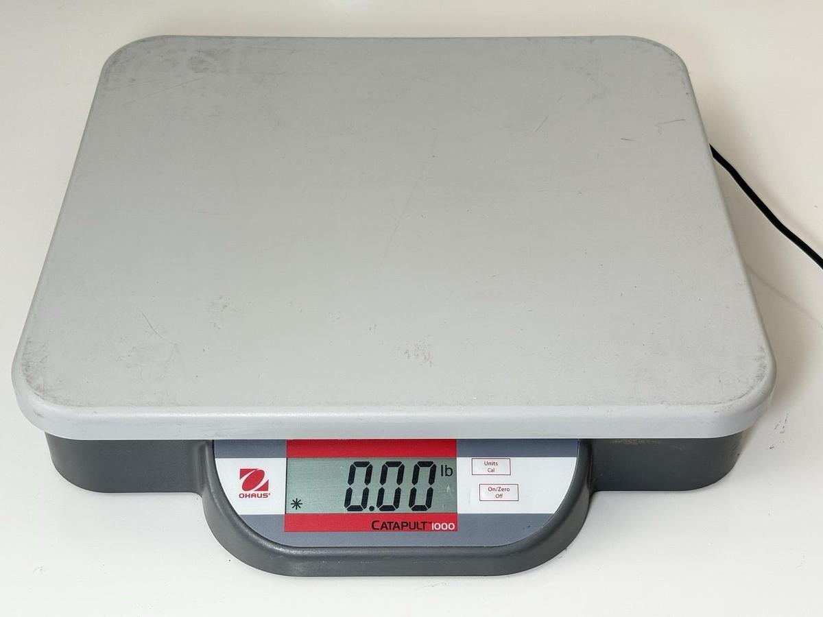 Used OHAUS Catapult 1000 Compact Digital Scale Model: C11P20