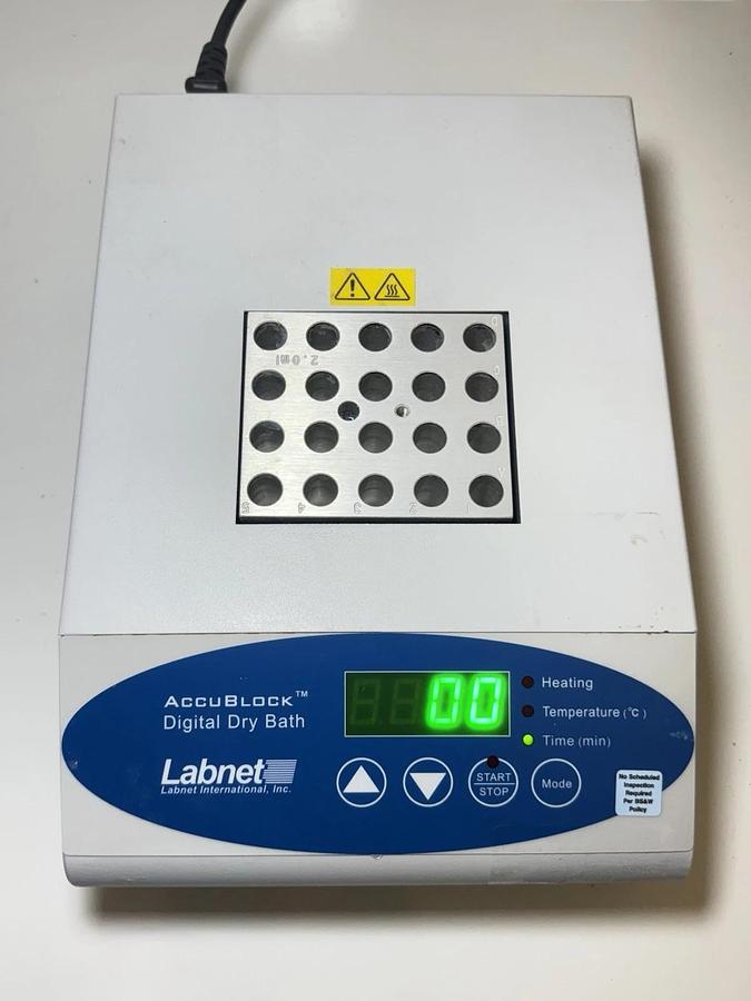 Used Labnet D1100 AccuBlock Digital Dry Bath Heated Laboratory Device