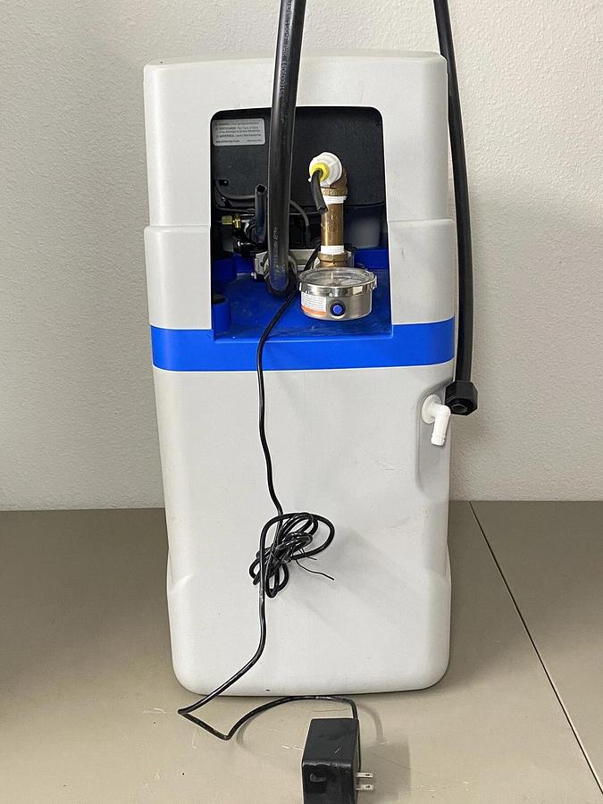 Used Millipore SL1B 06K1 Water Softener Filter System + Pentair Fleck SXT Controller