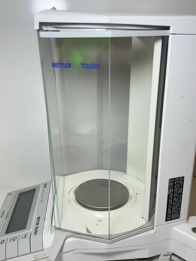Used Mettler Toledo AG104 Laboratory Lab Digital Analytical Balance Scale