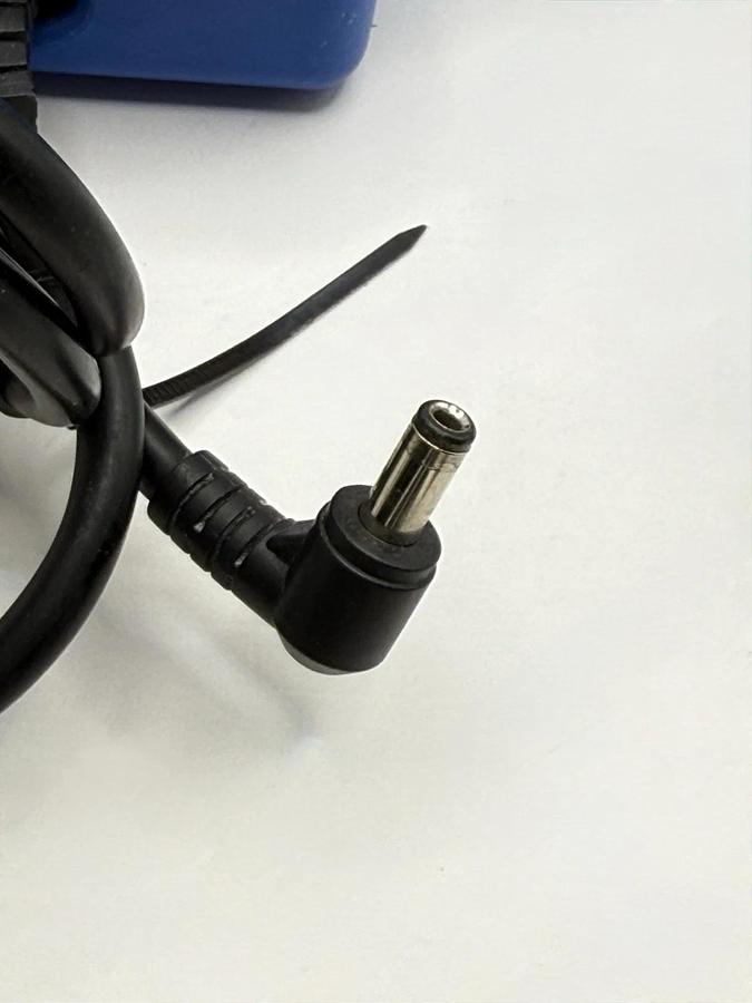 Used GE Dinamap Carescape v100 Power Supply Adapter Charger Cord Cable w/ pole attach