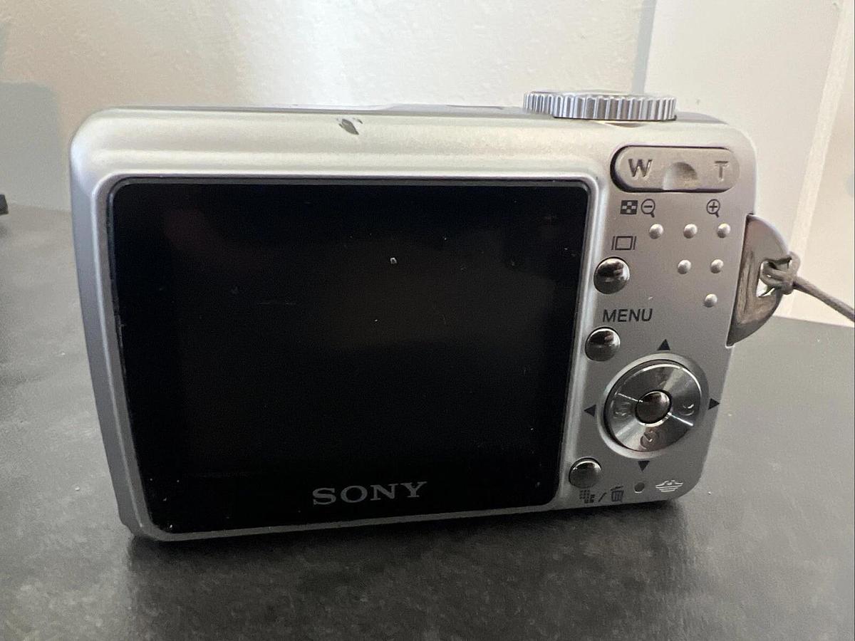 Used Sony Cyber-shot DSC-S500 6.0MP Digital Camera - *READ* 4905524370829
