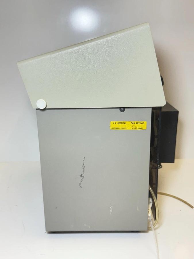 Used Beckman Glucose Analyzer 2 Model 6517 with accessories (Maintenance Kit)