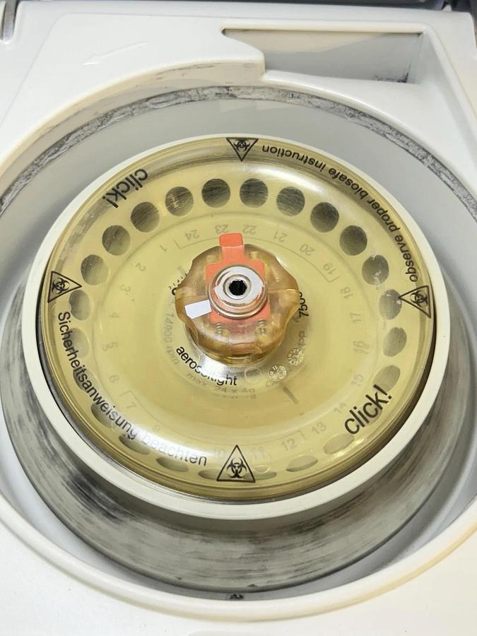 Used Thermo Scientific AccuSpin Micro 17 Centrifuge 75002461 & 24 Position Rotor