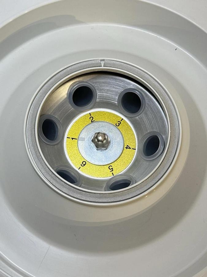 Used Labnet Z100 A Clinical Centrifuge - 6 tubes holder Rotor