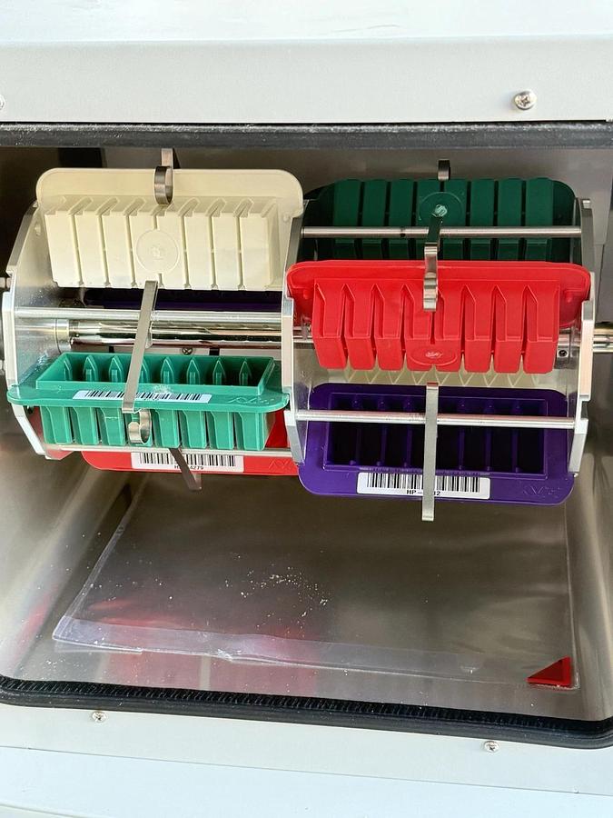 Used Affymetrix GeneChip Fluidics Station 450 Dx & Hybridization Oven 645