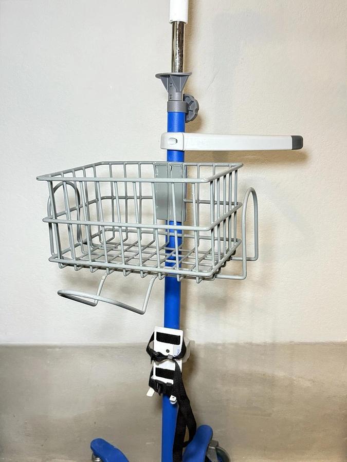 Used GE Dinamap Carescape V100/ Procare 400 Mobile Monitor Rolling Stand Pole