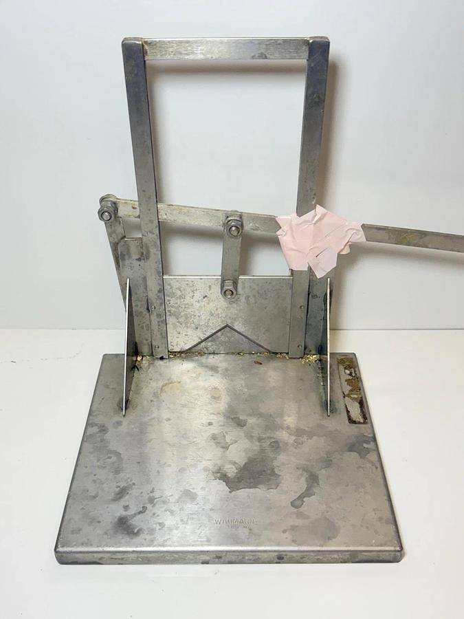 Used WAHMANN Vintage Laboratory Small Animal Accessory