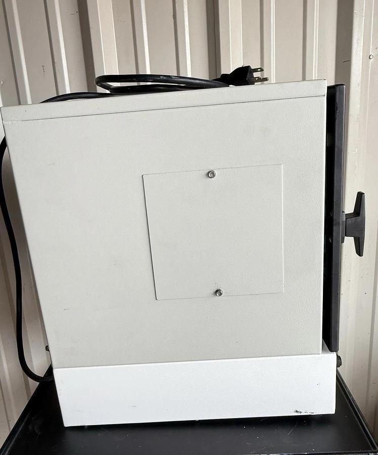 Used LABNET Hybaid Instruments - Mini Oven Model: H9360