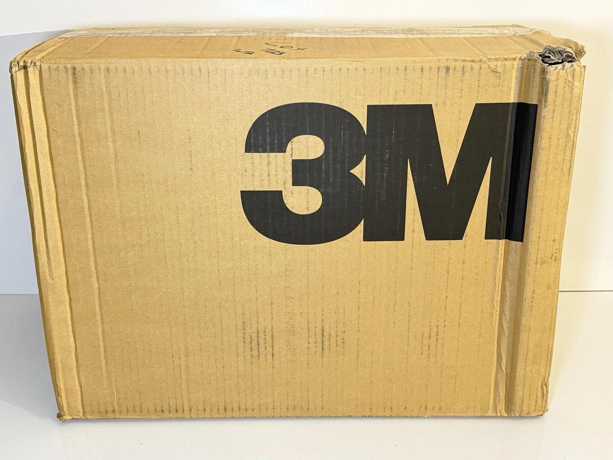 Used NEW Qty: 10  3M SecureFit Black Vented Safety Helmet  REF: X5012-ANSI