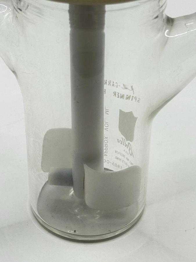 Used Bellco 100mL 3-Neck Pyrex Glass Spinner Flask with a magnetic spinner 1965-00100
