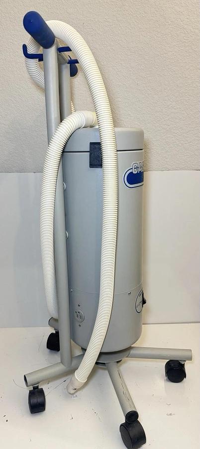 Used Stryker CastVac Vacuum Model: 986 w/ Mobile Stand on Wheels