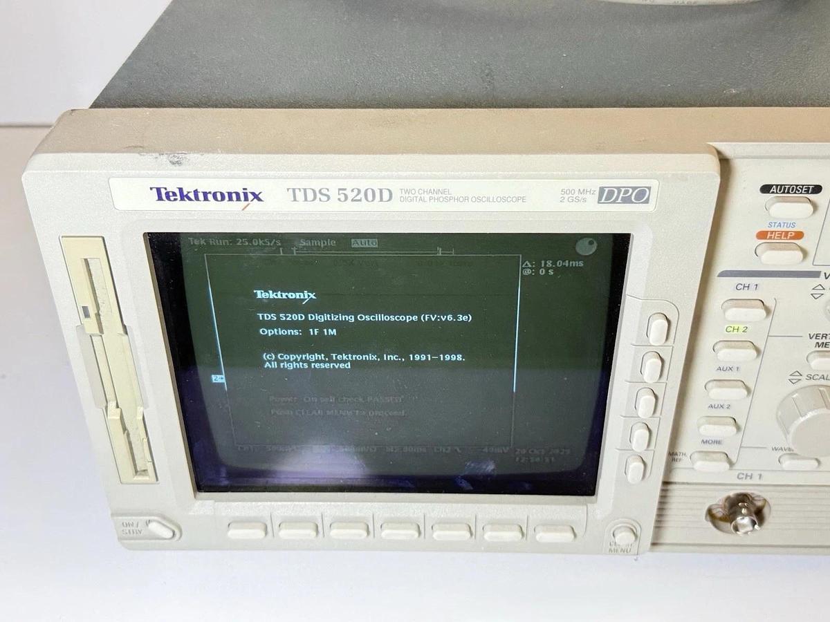 Used Tektronix TDS 520D 500 MHZ Two Channel Digital Oscilloscope