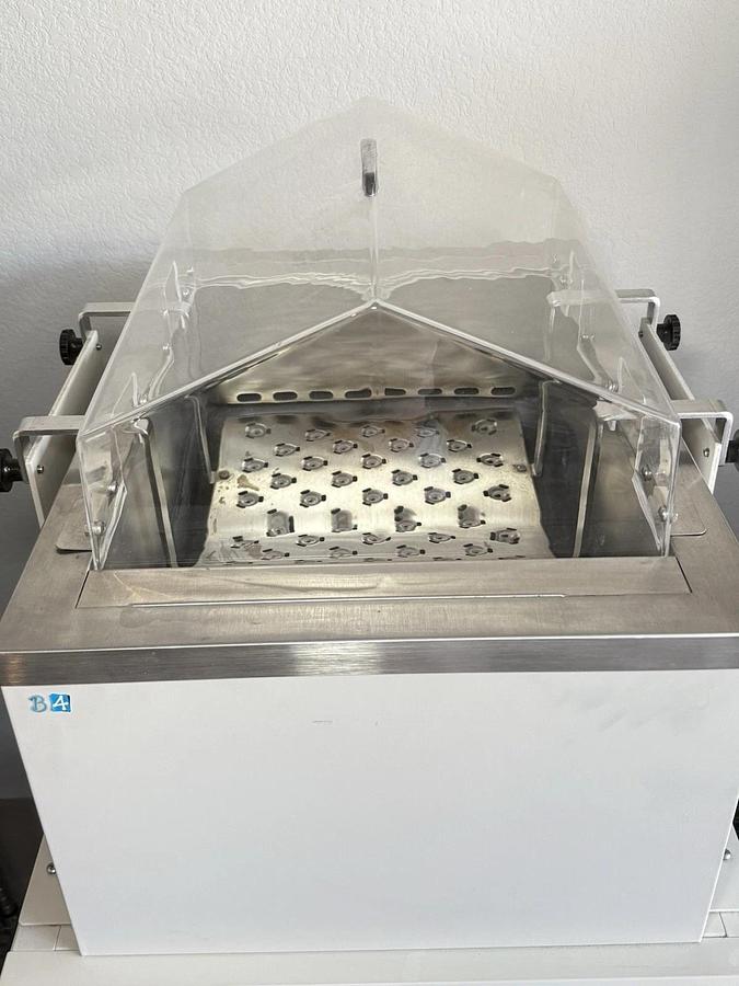 Used New Brunswick Scientific Classic Series C76 High-Temperature Water Bath Shaker