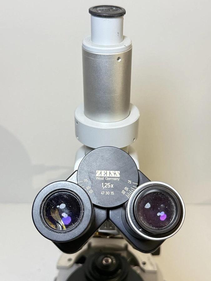 Used Carl Zeiss Trinocular Phase Contrast Microscope