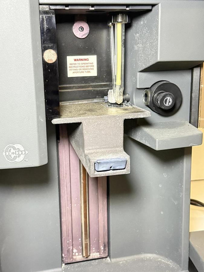 Used Beckman Coulter Z1 Cell Particle Counter w/ Controller