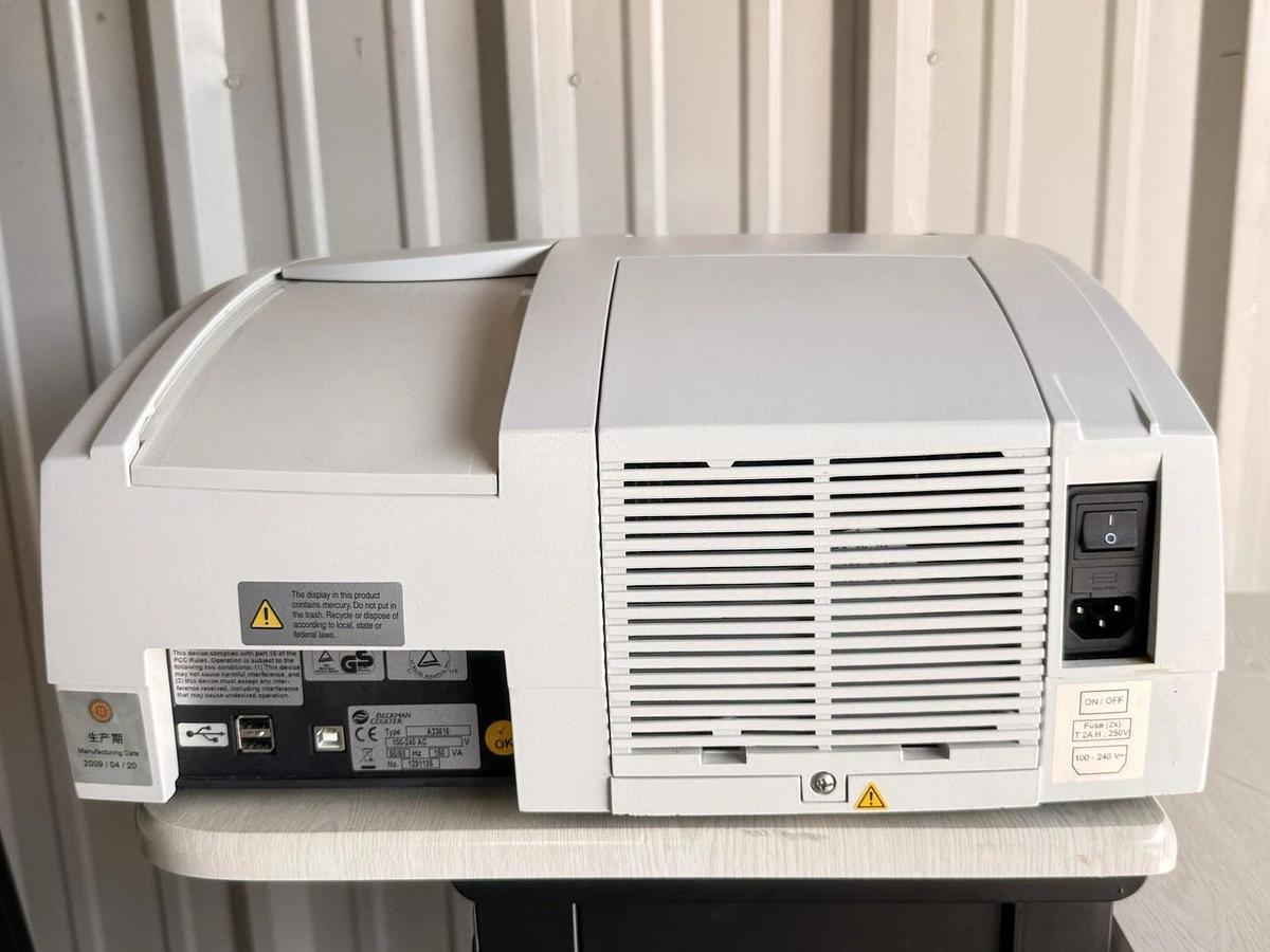 Used Beckman Coulter DU 730 Life Science UV/Vis Spectrophotometer A23616
