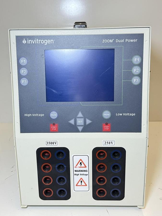 Used Invitrogen Corporation ZP10001 Zoom Dual Power Supply