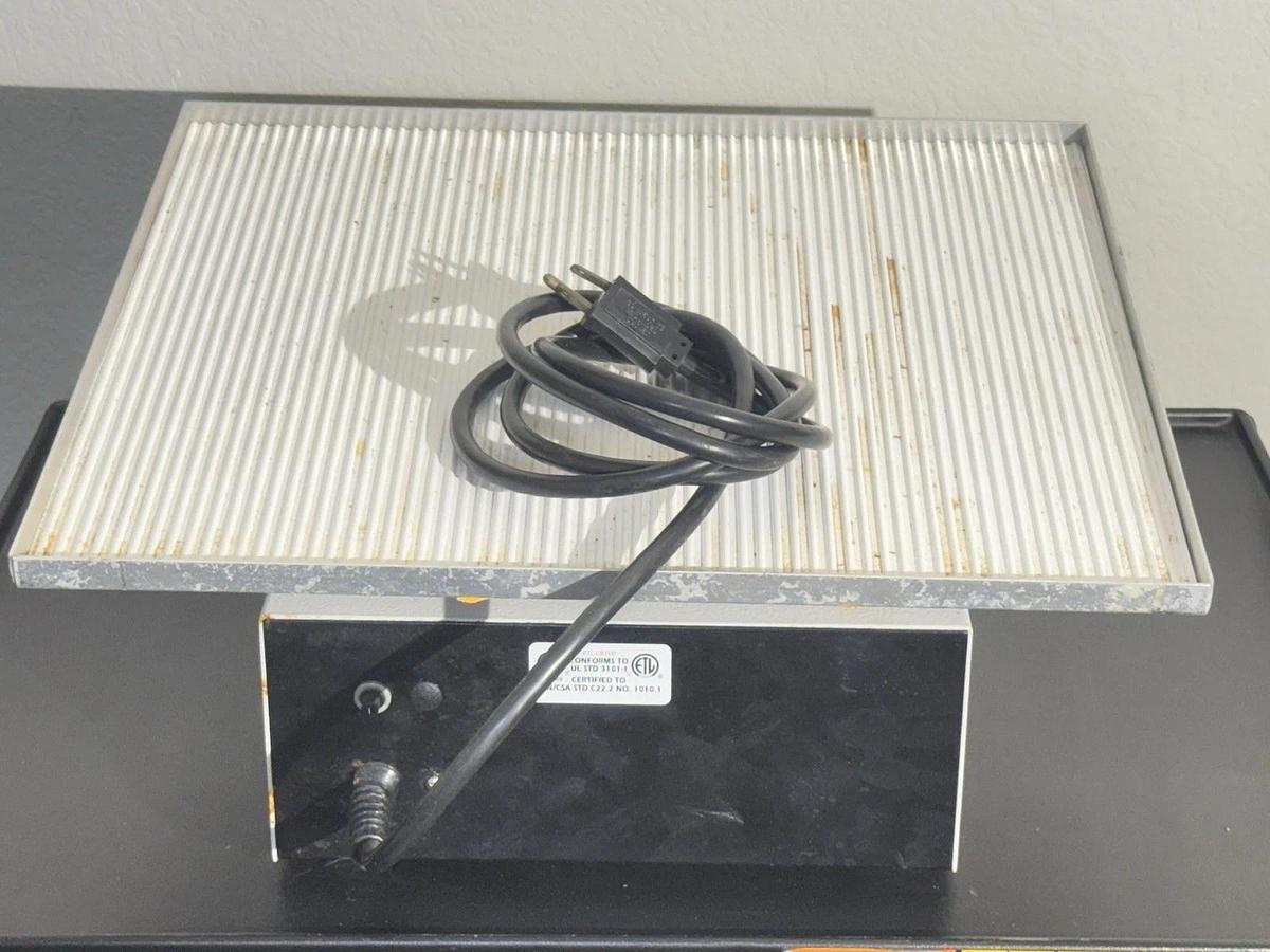 Used Lab-Line Instruments 4631 Variable Speed Maxi Rotator Laboratory Orbital Mixer