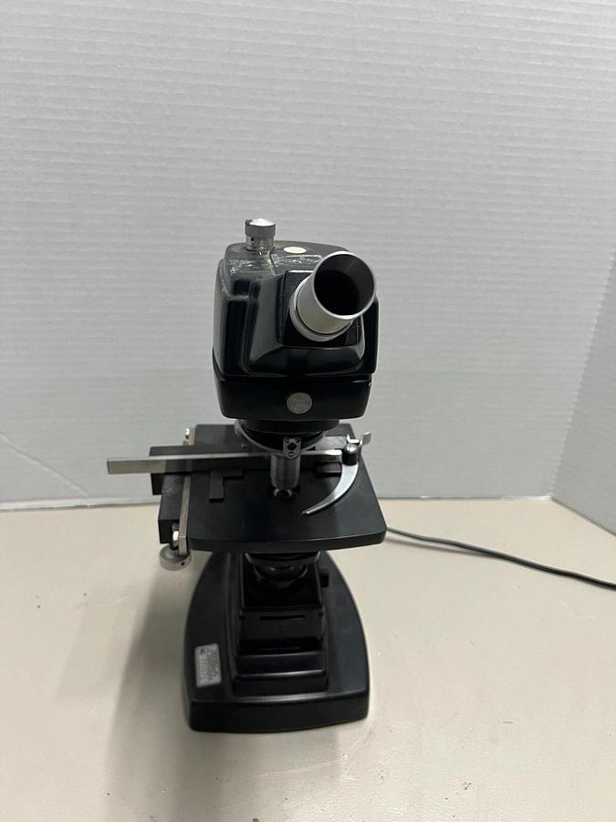 Used VINTAGE Bausch & Lomb 3 Objective Mono Microscope – 3.5x, 10x, 43x