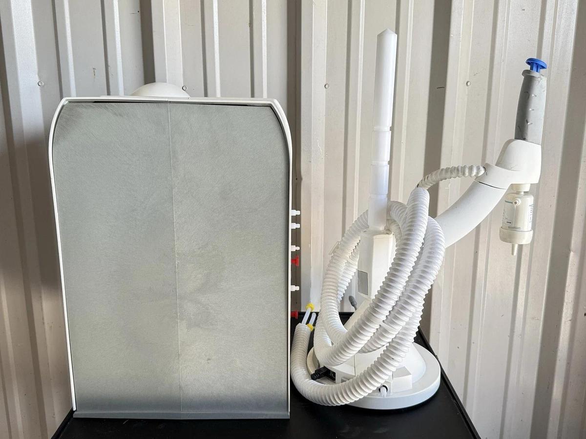 Used Millipore Milli-Q Advantage A10 Water Purification System Z00Q0V0T0 w/ Q-Pod