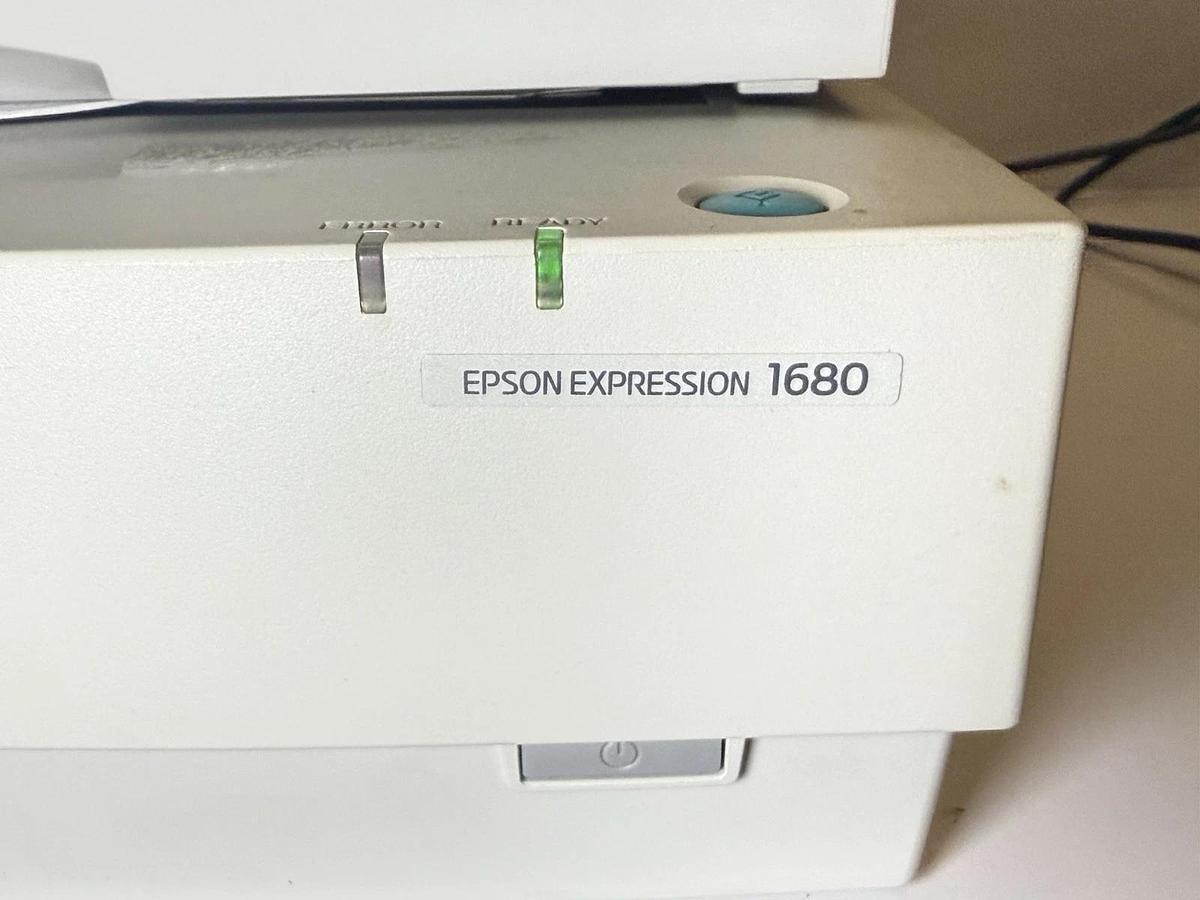 Used EPSON Expression 1680 Scanner G780B / Epson Transparency Unit EU-35