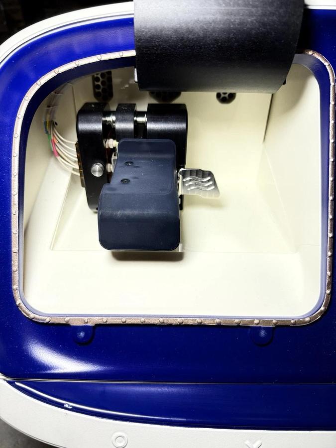 Used Life Technologies - Ion Torrent Proton Semiconductor Sequencer INS1005663