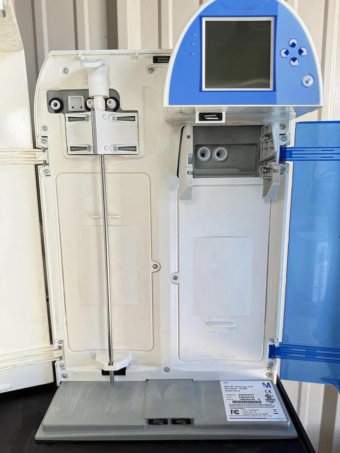 Used Millipore Milli-Q Advantage A10 Water Purification System Z00Q0V0T0 w/ Q-Pod