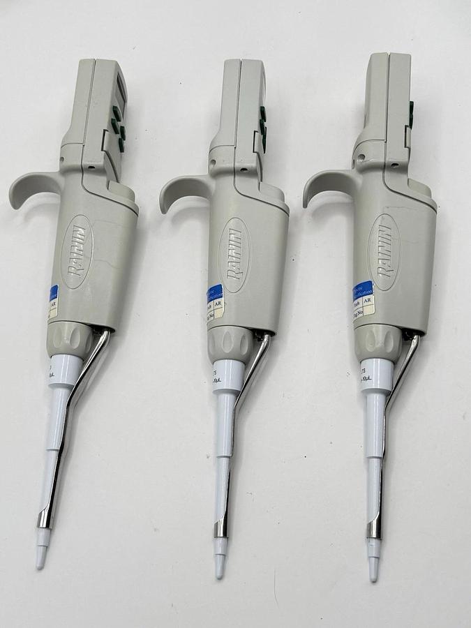Used Rainin EDP3 Plus Pipettes 1-10 uL with Charging Stand E3 Rapid Charge USA
