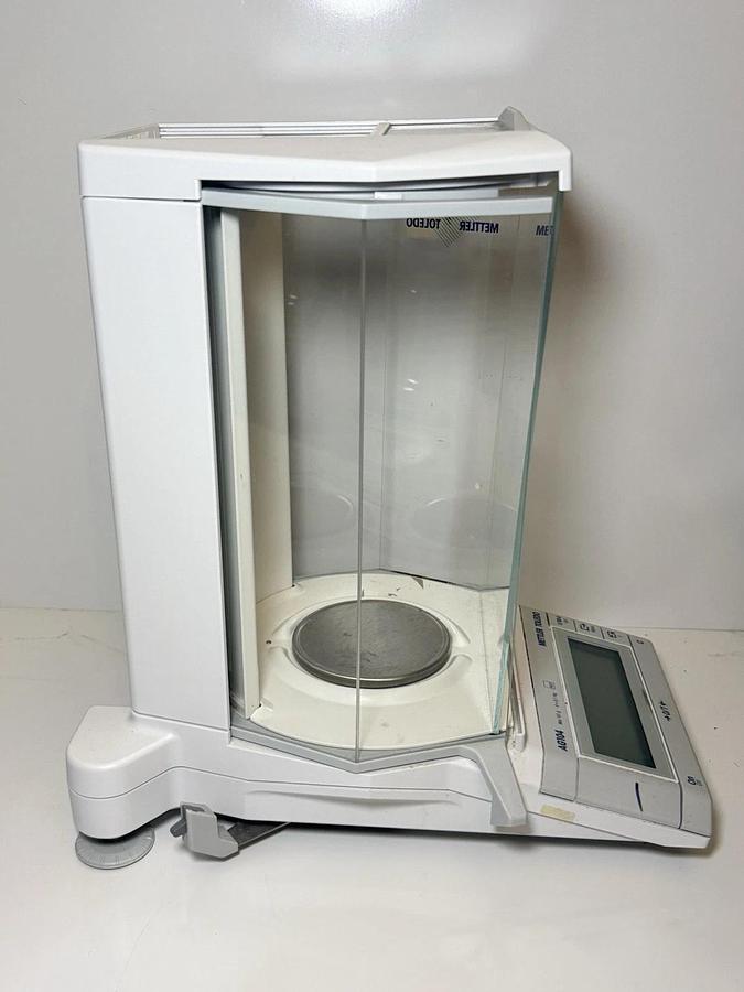 Used Mettler Toledo AG104 Laboratory Lab Digital Analytical Balance Scale