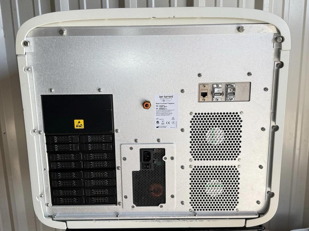 Used Life Technologies - Ion Torrent Proton Semiconductor Sequencer INS1005663