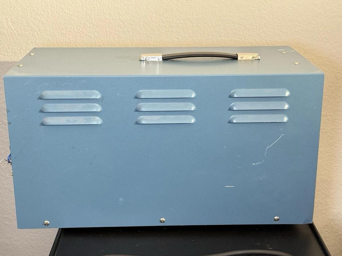 Used VICTOREEN 2800M Thermoluminescence Dosimeter Reader