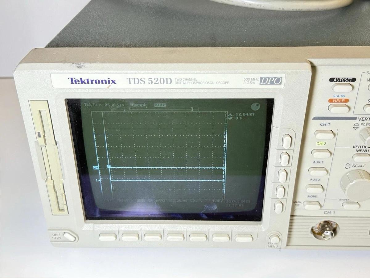 Used Tektronix TDS 520D 500 MHZ Two Channel Digital Oscilloscope
