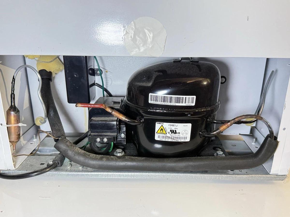 Used ABS American Biotech Supply PH-ABT-UCFS-0220M Laboratory Storage Freezer