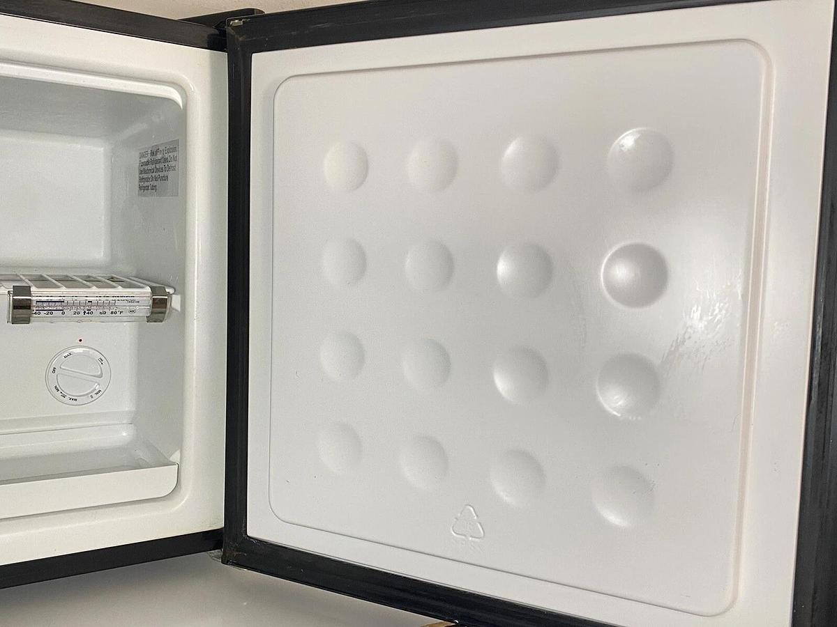 Used EdgeStar CRF159SS-1 Dual Function Stainless Refrigerator / Freezer