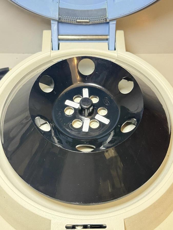 Used Thermo Fisher Scientific IEC Medilite 6 PL Microcentrifuge Centrifuge 004480F