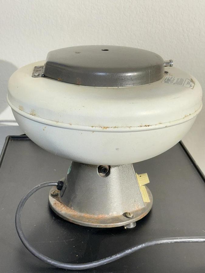 Used IEC International Equipment Co. Damon 428 Clinical Centrifuge with Rotor #221